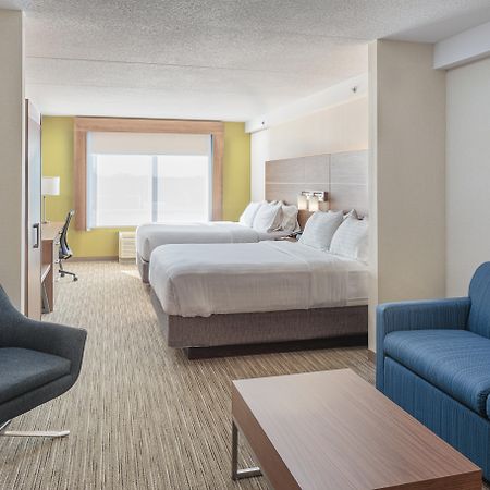 Holiday Inn Express & Suites - Belleville By Ihg Eksteriør bilde