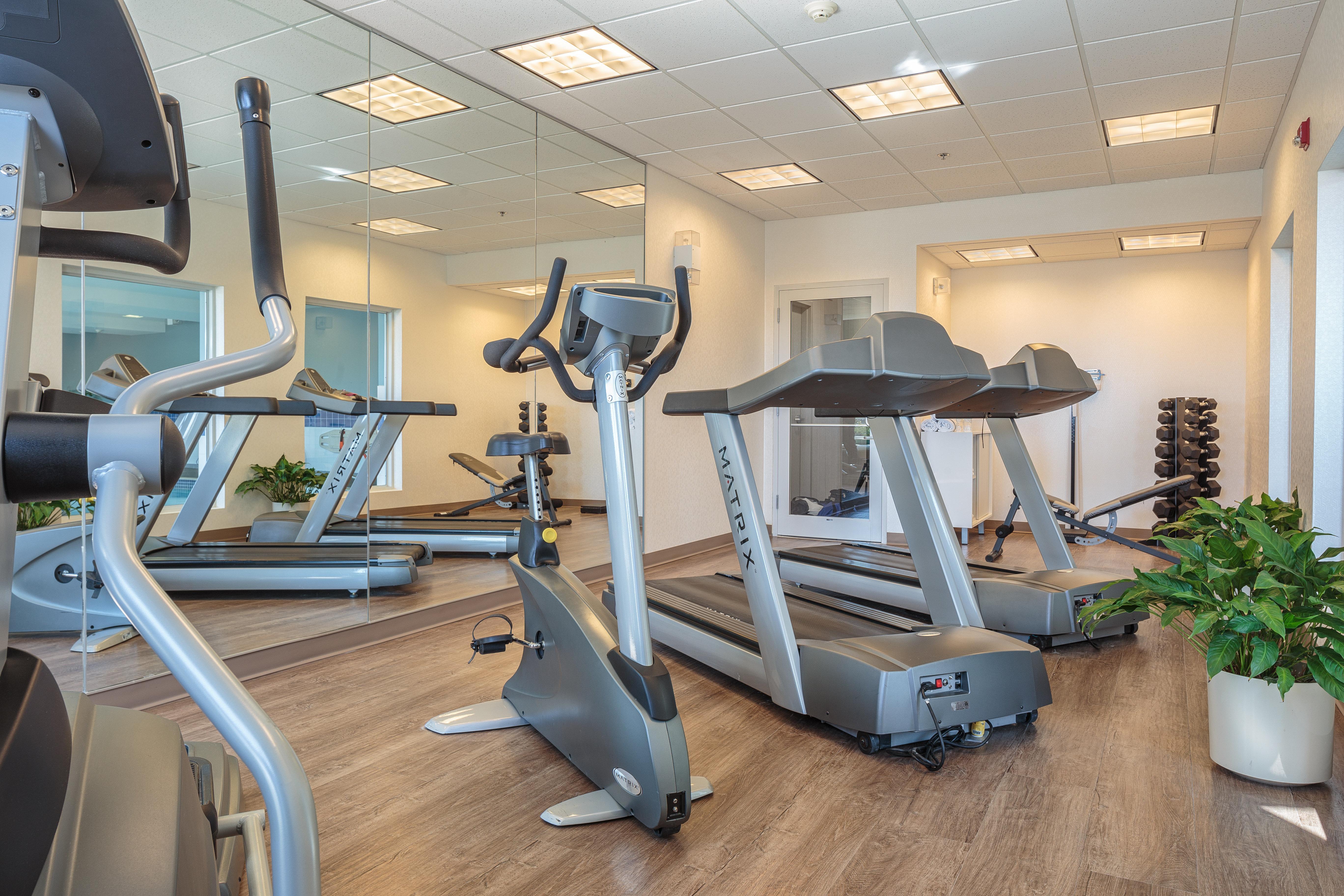 Holiday Inn Express & Suites - Belleville By Ihg Eksteriør bilde