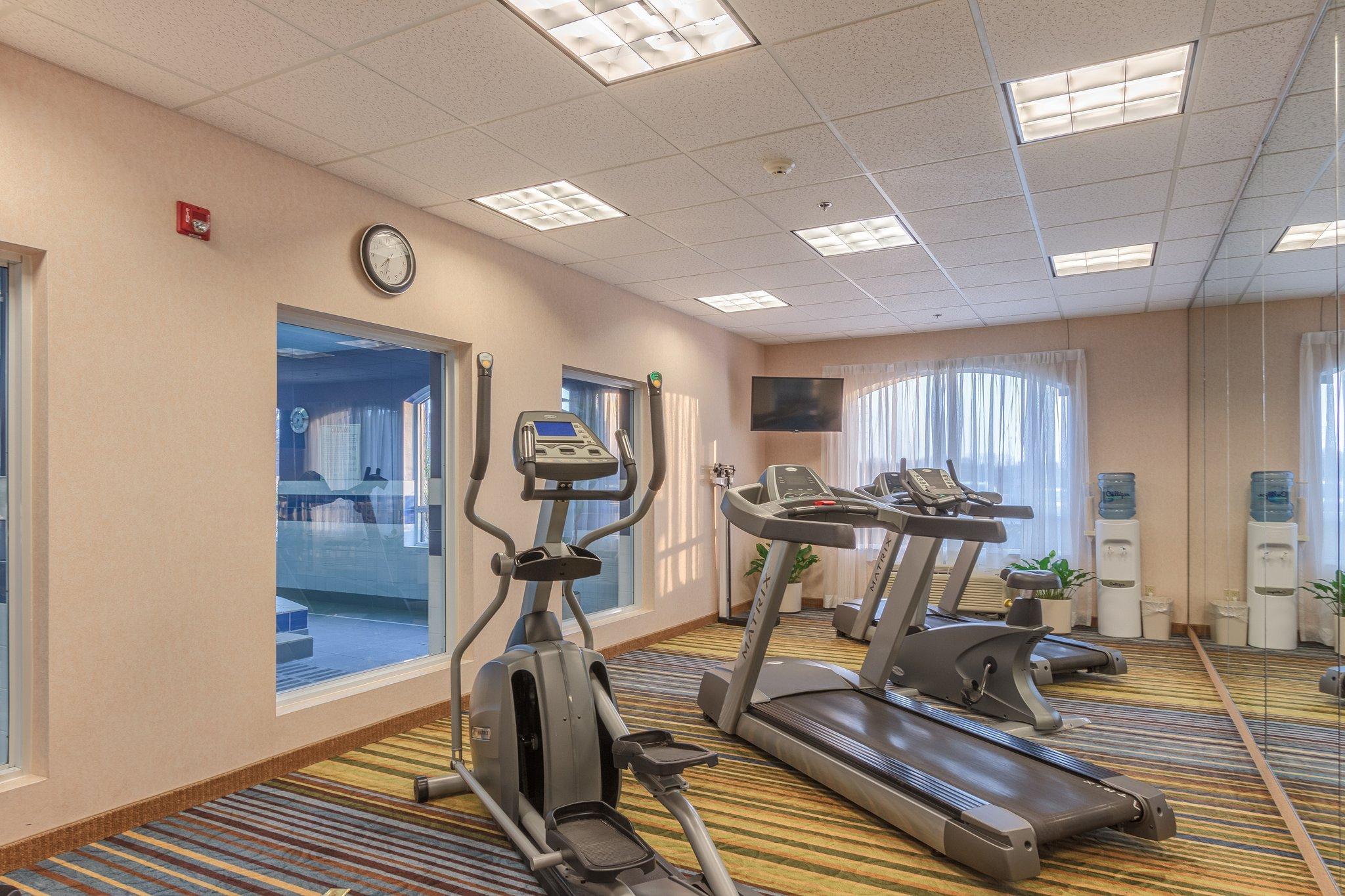 Holiday Inn Express & Suites - Belleville By Ihg Eksteriør bilde