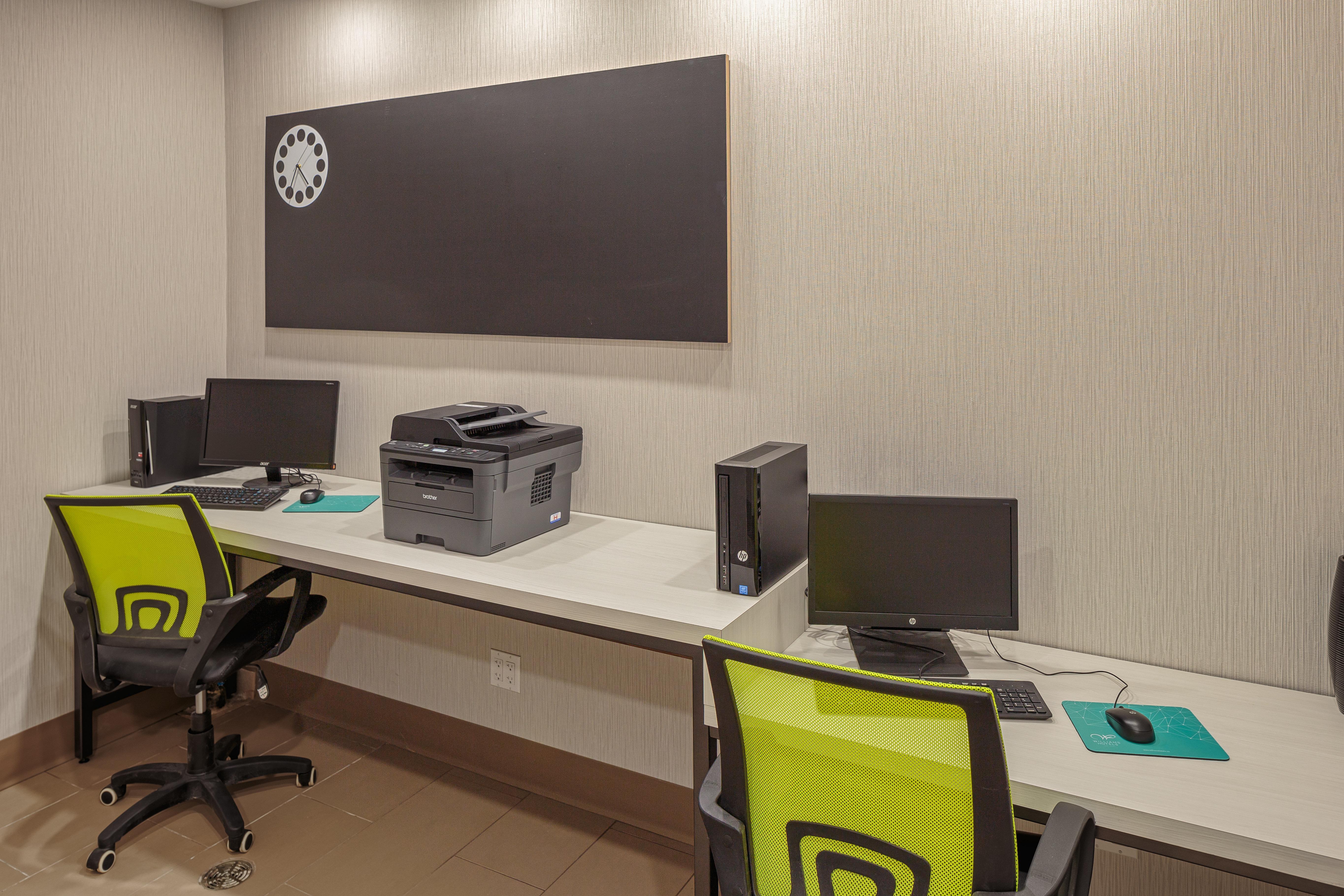 Holiday Inn Express & Suites - Belleville By Ihg Eksteriør bilde
