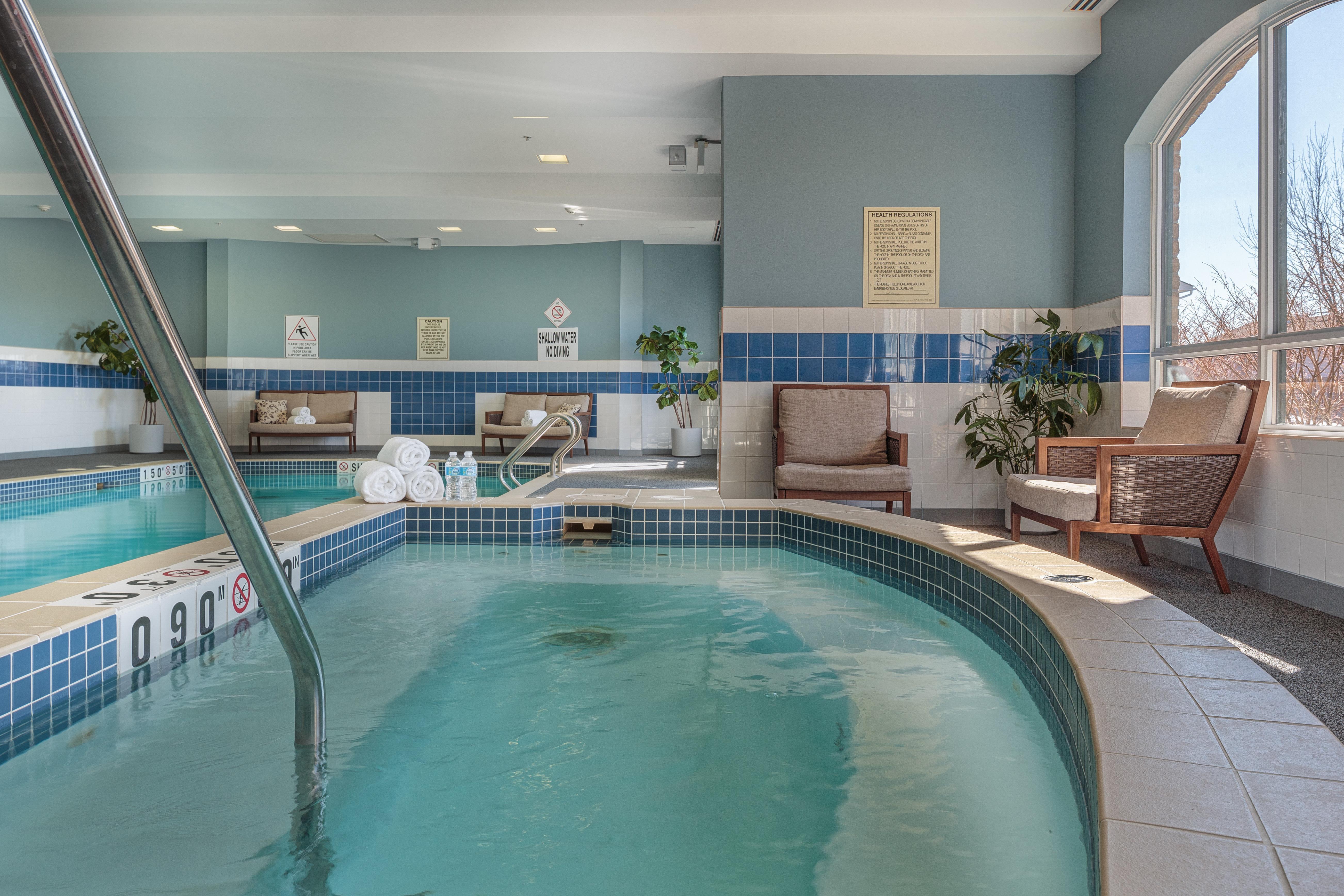 Holiday Inn Express & Suites - Belleville By Ihg Eksteriør bilde