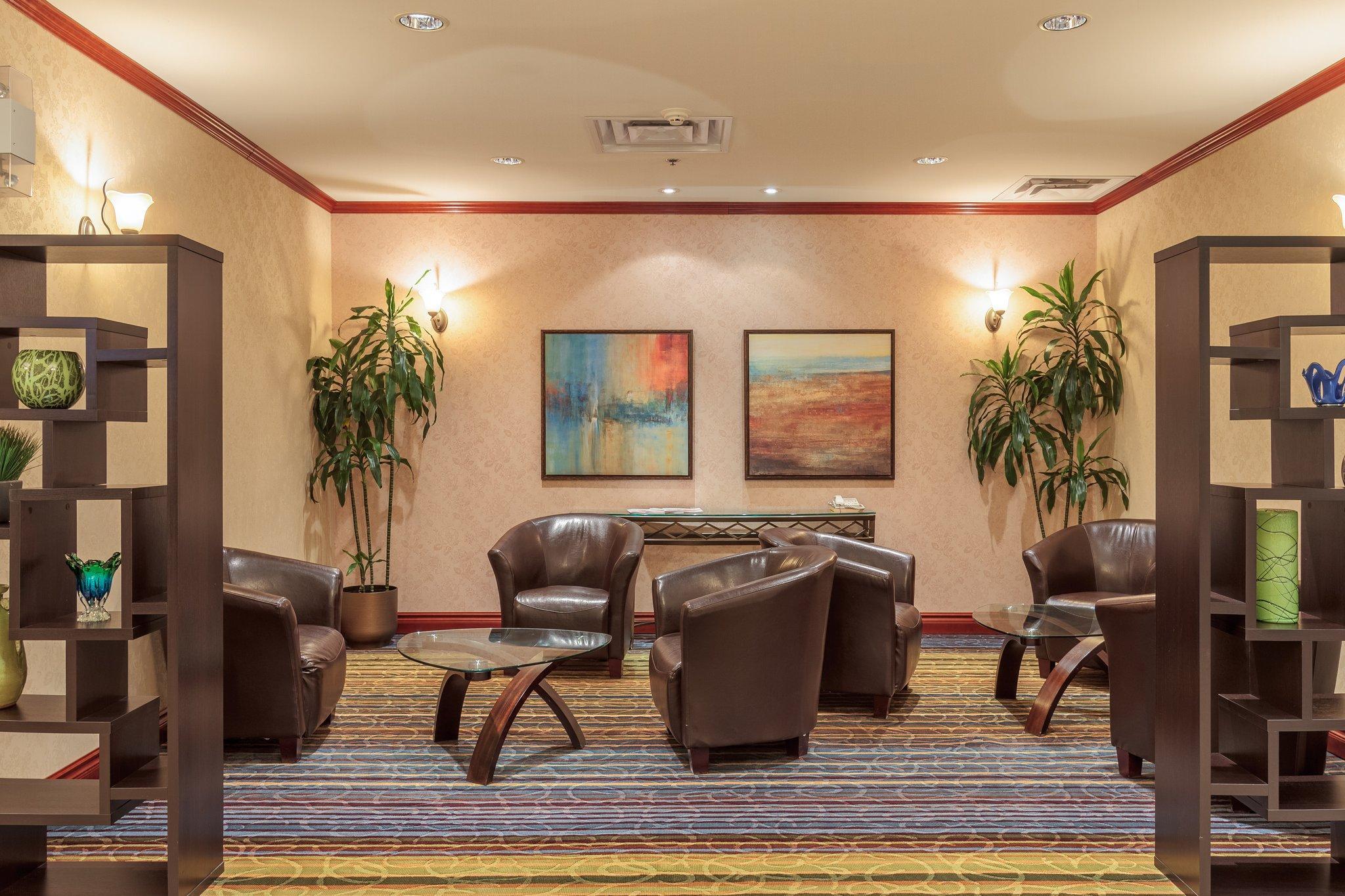 Holiday Inn Express & Suites - Belleville By Ihg Eksteriør bilde