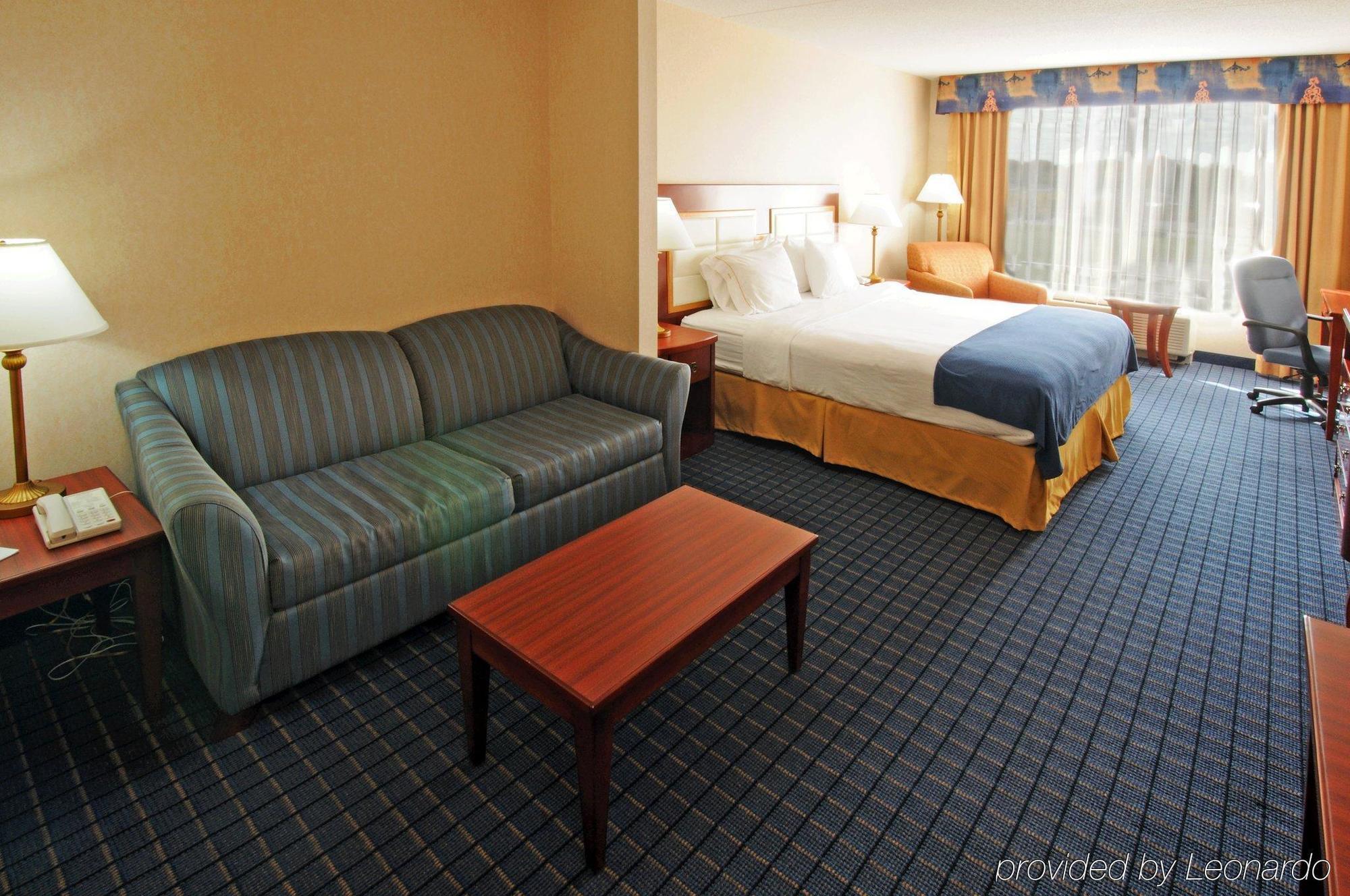 Holiday Inn Express & Suites - Belleville By Ihg Rom bilde