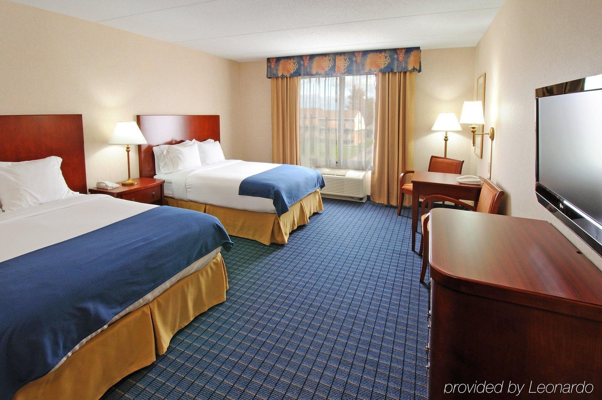 Holiday Inn Express & Suites - Belleville By Ihg Rom bilde