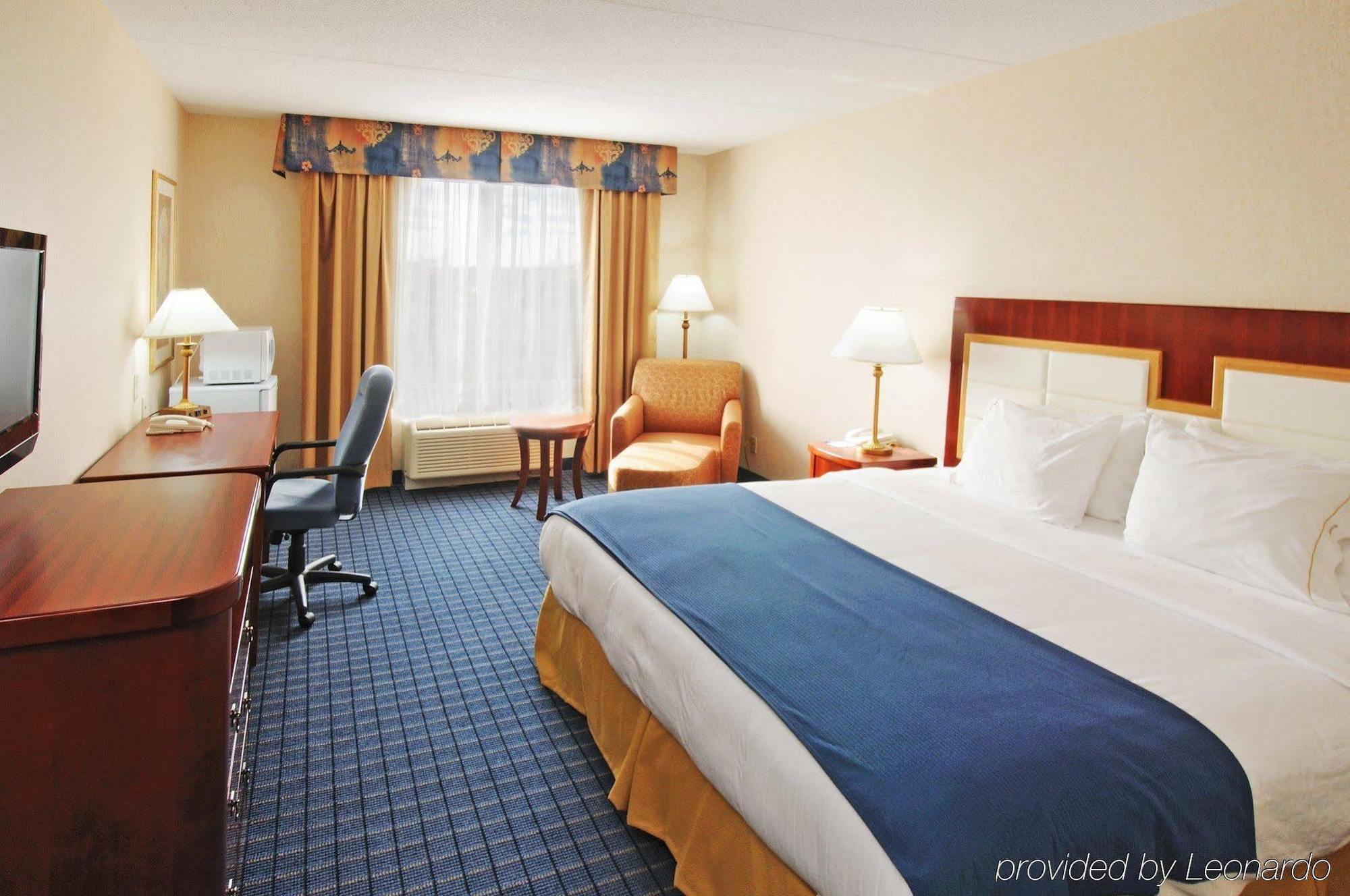 Holiday Inn Express & Suites - Belleville By Ihg Rom bilde