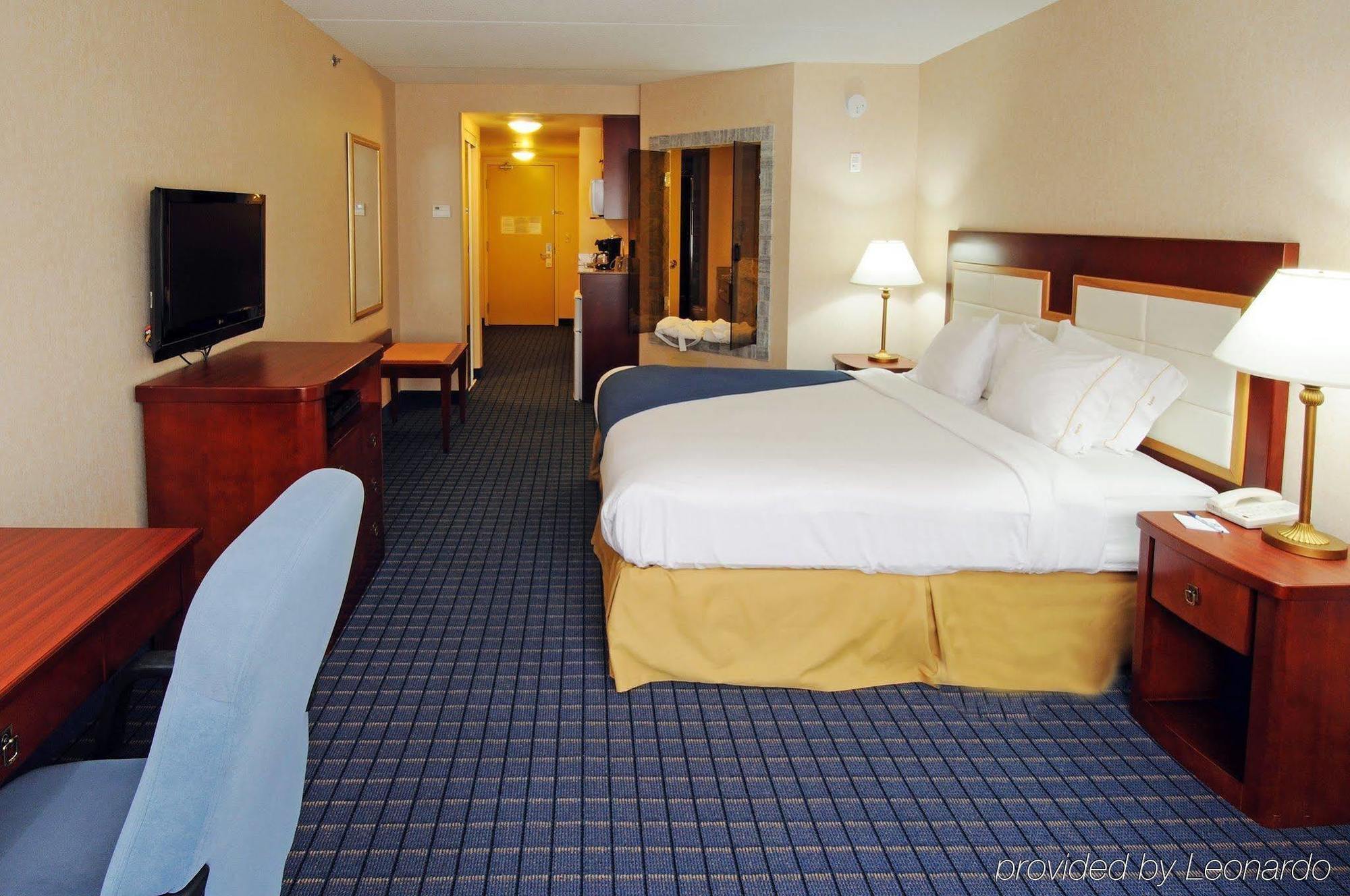 Holiday Inn Express & Suites - Belleville By Ihg Rom bilde