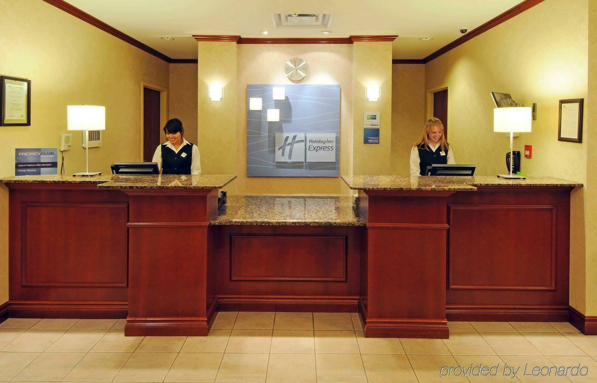 Holiday Inn Express & Suites - Belleville By Ihg Interiør bilde